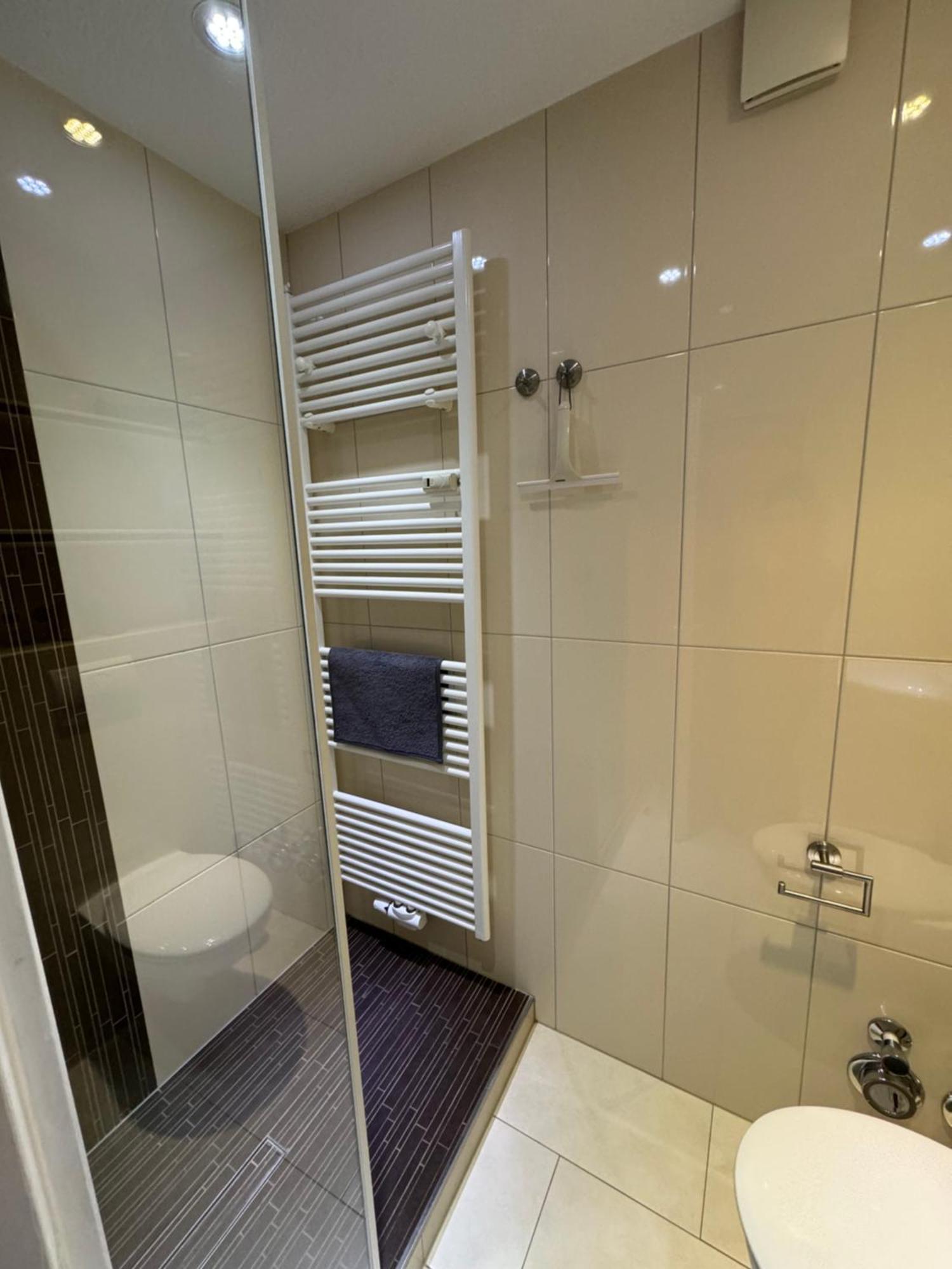 Traumhafte Ferienwohnung - Direkter Meerblick - 50M Zum Strand In Cuxhaven Duhnen In 1A Lage Im Haus Seehuette Luaran gambar